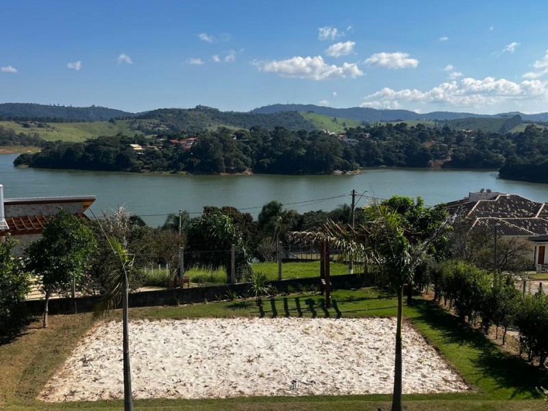 CHACARA EM CONDOMÍNIO NA REPRESA