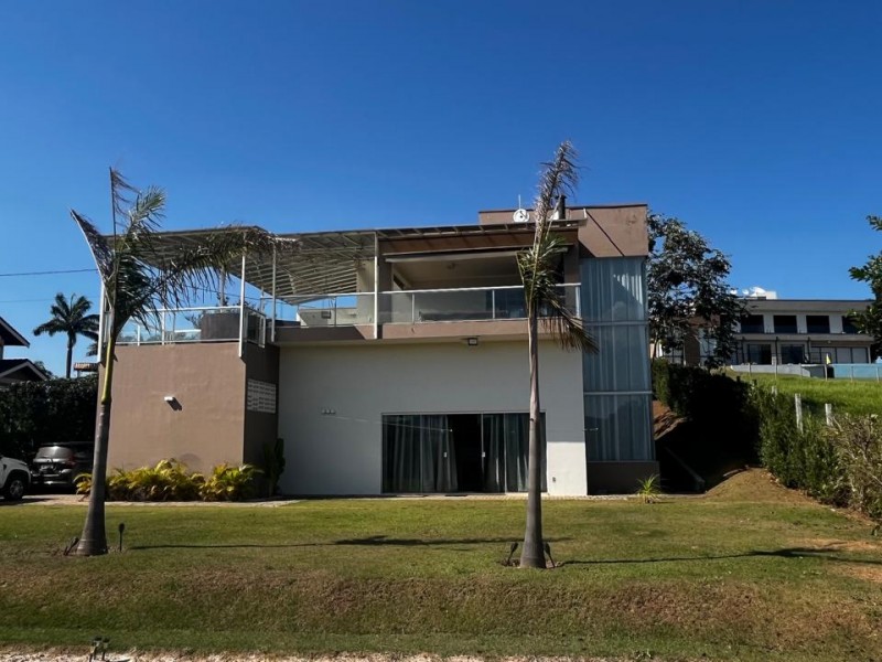 CHACARA EM CONDOMÍNIO NA REPRESA