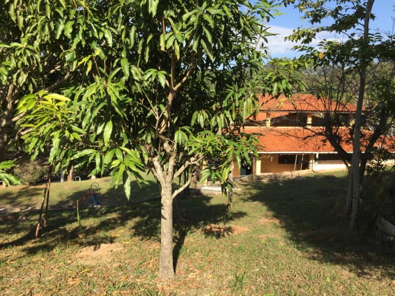 ÁREA RURAL CASA E CHALÉS