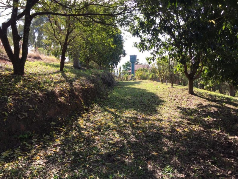 ÁREA RURAL CASA E CHALÉS