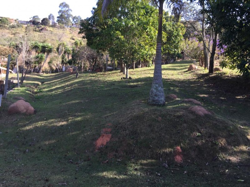 ÁREA RURAL CASA E CHALÉS