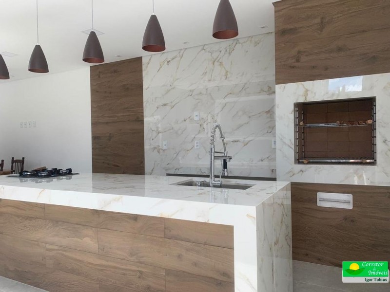 LINDA CASA COM PISCINA
