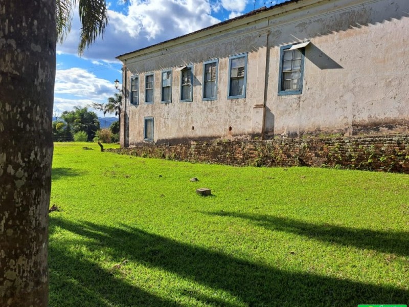 FAZENDA COLONIAL