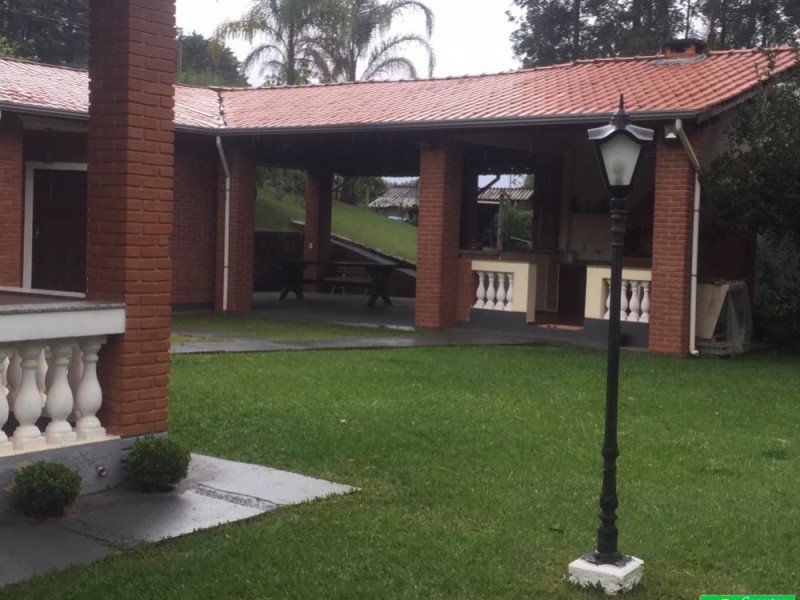 SITIO PROXIMO A CIDADE