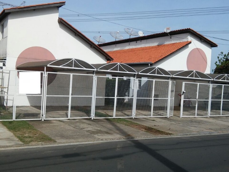 SOBRADO EM RESIDENCIAL 