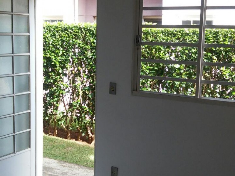 SOBRADO EM RESIDENCIAL 