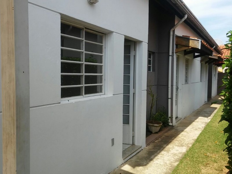 SOBRADO EM RESIDENCIAL 