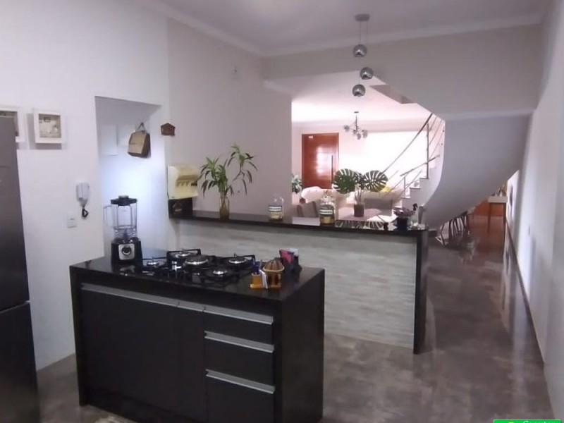 SOBRADO COM LINDA VISTA
