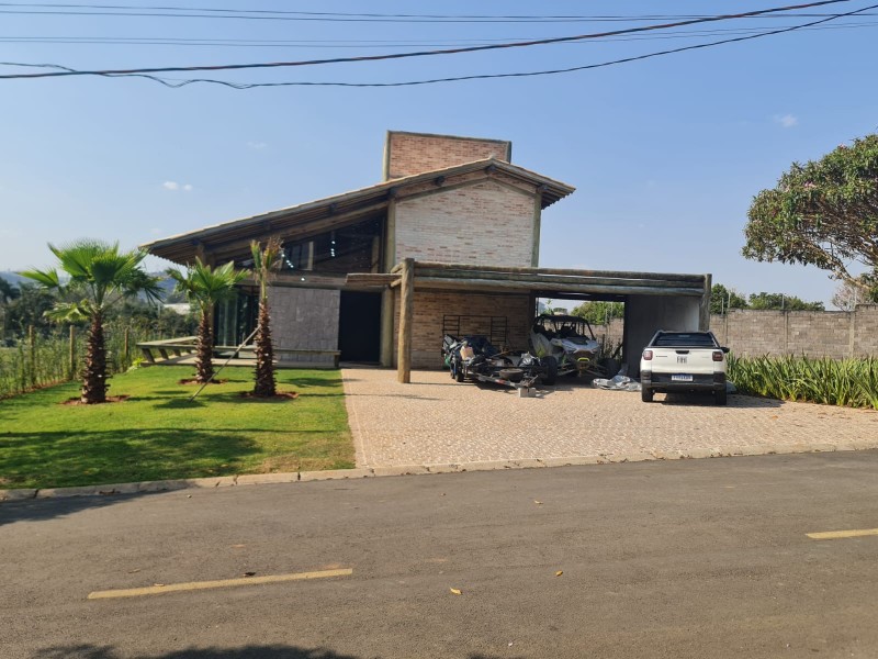 CASA ALTO PADRÃO CONDOMINIO 