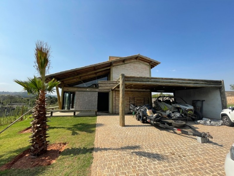 CASA ALTO PADRÃO CONDOMINIO 