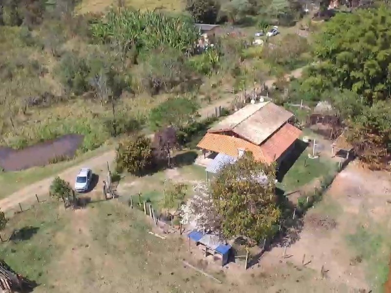 SITIO C/ ÁGUA