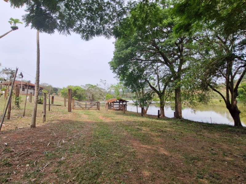 LINDA ÁREA RURAL + REPRESA