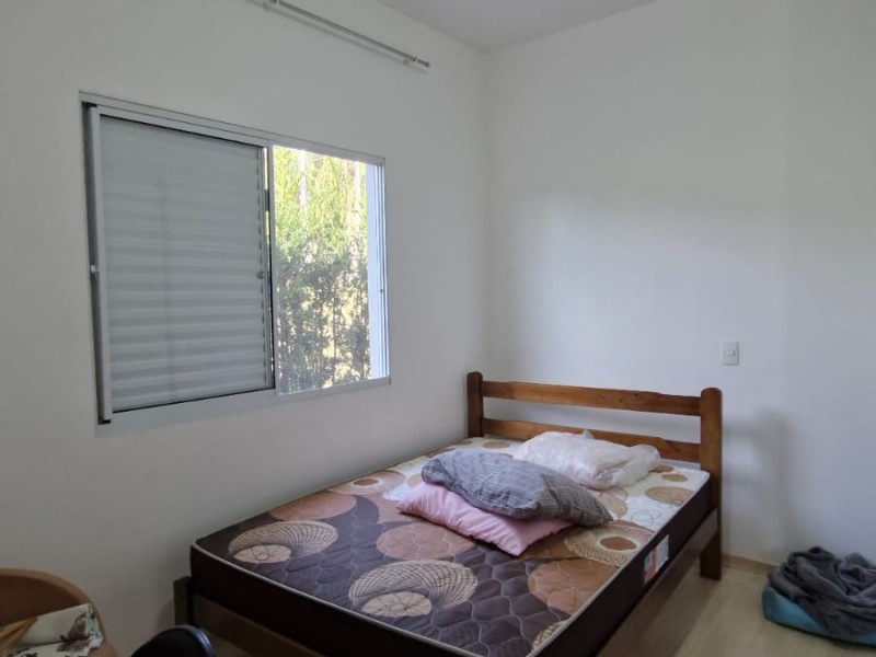 LINDA CASA CONDOMINIO FECHADO