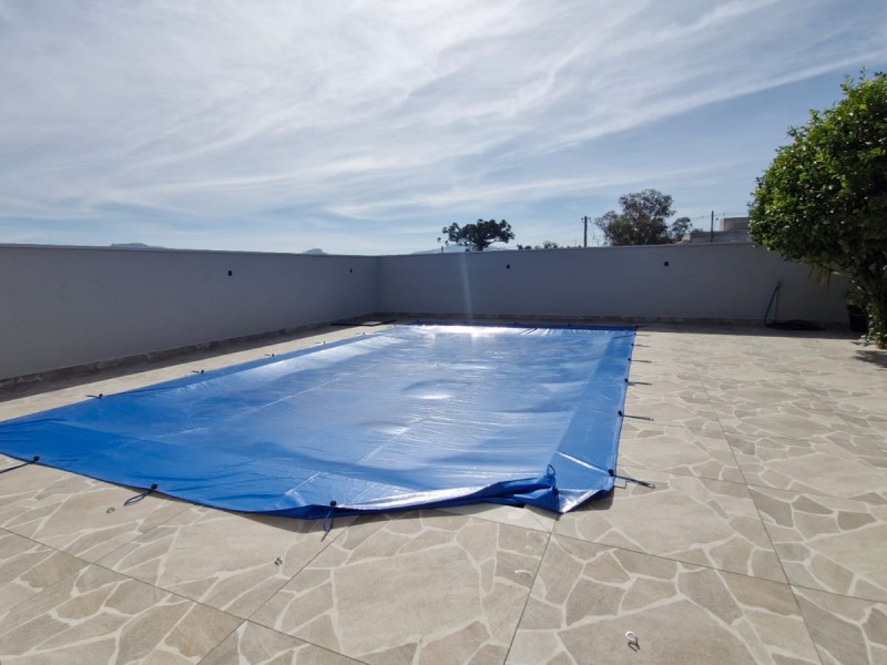LINDA CASA CONDOMINIO FECHADO