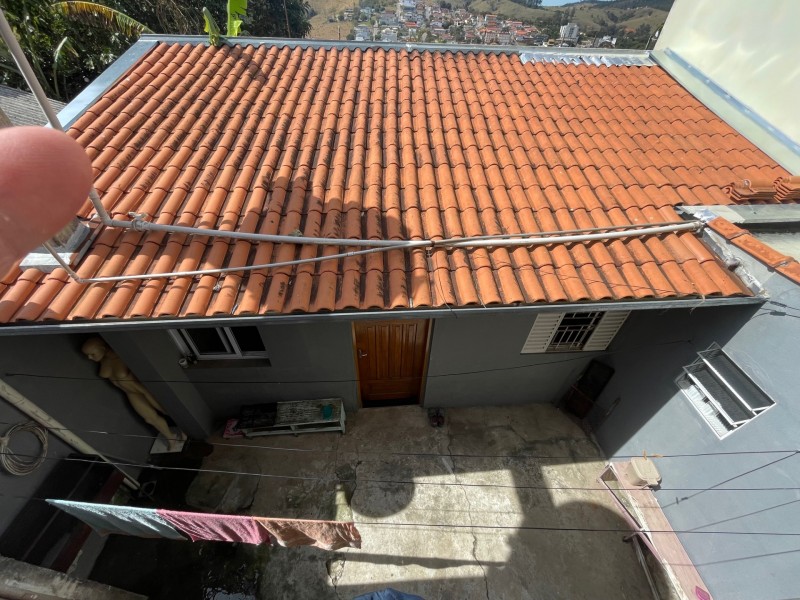 CASA COM ÓTIMA RENDA