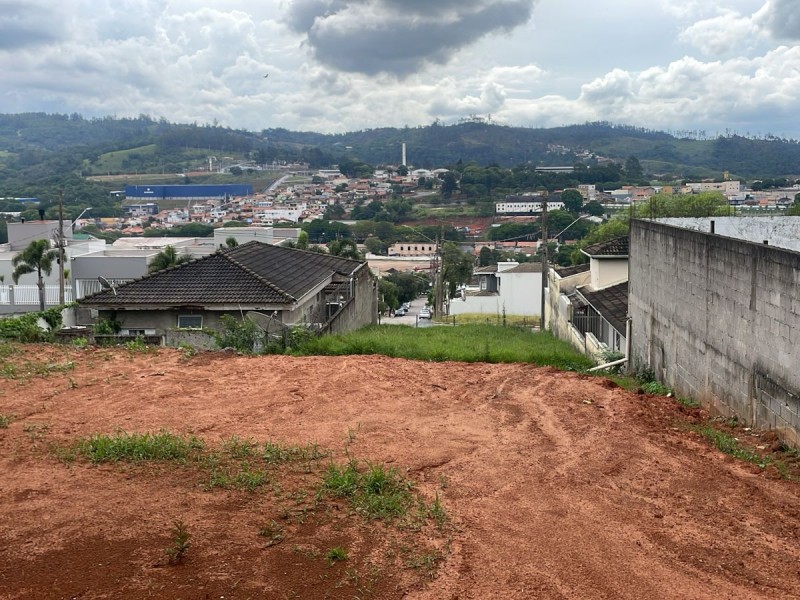 TERRENO ÁREA NOBRE 